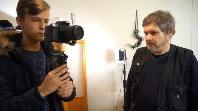Режиссер девятиклассник Артём Копылов тестирует электронный стедикам Wefly смотреть онлайн