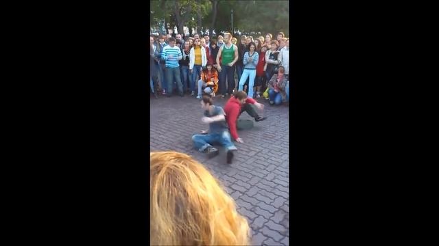 Танцевальный батл альтернативное, Новосибирск, 26.08.12 смотреть онлайн