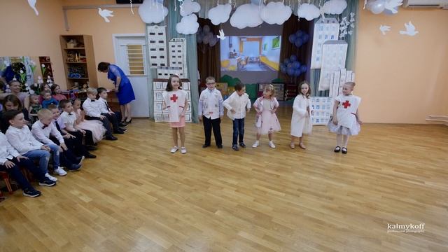 Прикольная песенка врачей на выпускном в детском саду смотреть онлайн