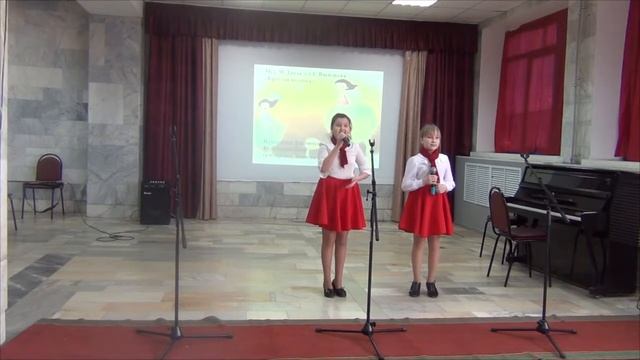 КРУГЛАЯ ПЕСЕНКА смотреть онлайн