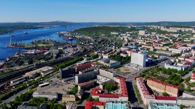 Мурманск с высоты птичьего полёта. 4К смотреть онлайн