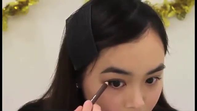 CLINIQUE Bottom Lash Mascara Blogger - Una смотреть онлайн