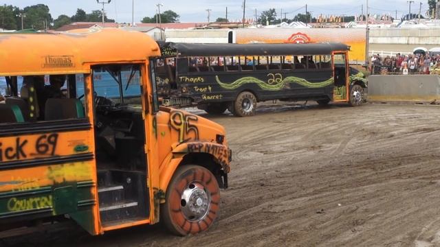 School Bus Demolition Derby - 2016 - Big Butler Fair - Feature video смотреть онлайн