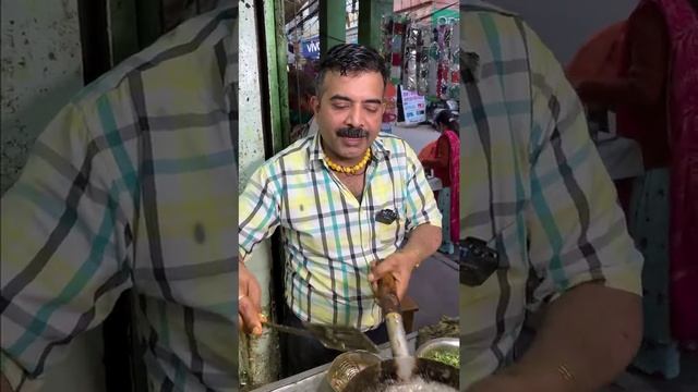 भारत का पहला पानी वाला OMLETTE ?? बिना OIL और BUTTER सिर्फ Only Water?⚠️ || Street food смотреть онлайн