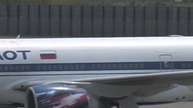 [2005 Narita] Aeroflot 777-200《SU772 VP-BAU NRT050505》 смотреть онлайн