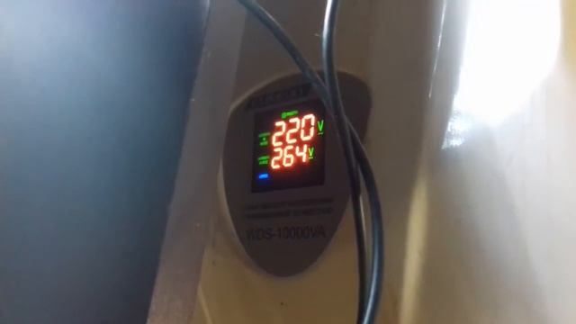 Вот почему горит техника дома. Проверяйте напряжение! смотреть онлайн