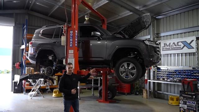 Transforming Our 300 Series Landcruiser In 10 Minutes! смотреть онлайн