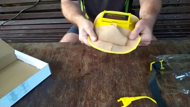 Сварочная маска Хамелеон ZL-5100B ADF смотреть онлайн