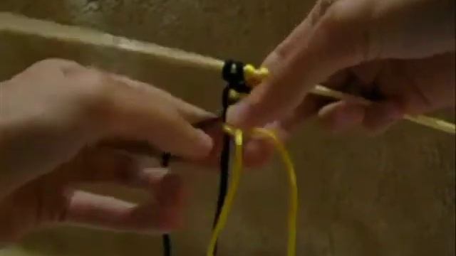 Макраме. Цепочка из узлов винта. смотреть онлайн