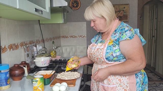 Салат Корейская морковка с курицей. Суп с фрикадельками. Картошка запечённая с баклажанами и фаршем смотреть онлайн