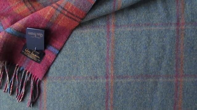 Плед Red Tweed Gun Club из шерсти ягнёнка смотреть онлайн