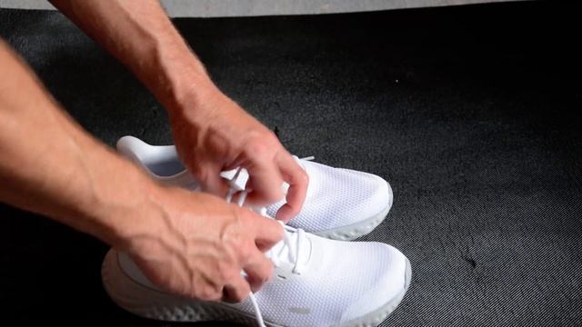 Nike Revolution 5 UNBOXING смотреть онлайн