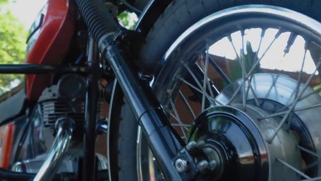 ПОСЛЕДНИЙ МОТОЦИКЛ СССР ИЖ ПЛАНЕТА 5.mp4 смотреть онлайн