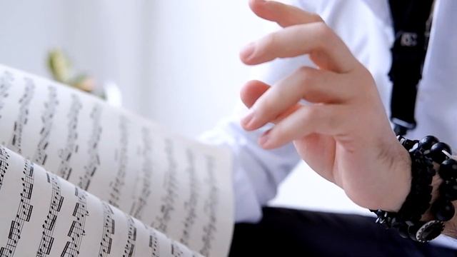 Bach- Prelude from Cello suite no.1 - Roman Kronda saxophone смотреть онлайн