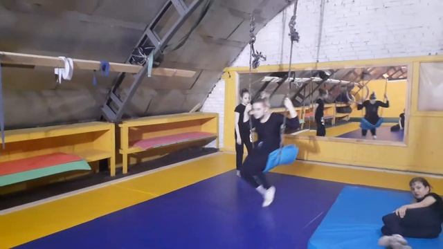 Крылатые качели № 2))) смотреть онлайн