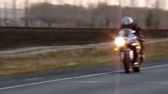 Испугалась мотоцикла смотреть онлайн