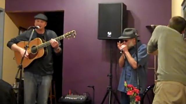 Steve Harvell playing harmonica! "Joker Gone Wild" смотреть онлайн
