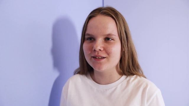Презентация Instax mini LIPlay ведущая Сашей Спилберг смотреть онлайн