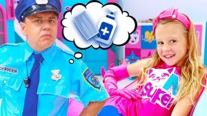 Настя становится супергероем, чтобы помочь своим друзьям. История для детей