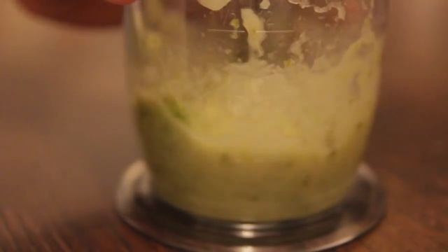 Пример работы блендера Bosch MSM 6B700 с разными насадками смотреть онлайн