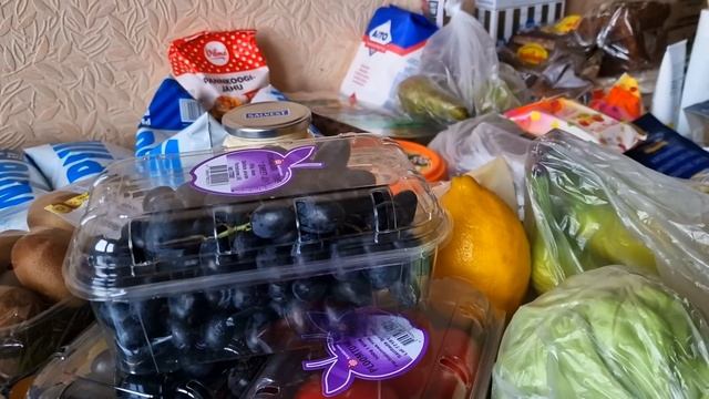 Жизнь в Эстонии.Цены в Эстонии 2023.Сколько денег мы тратим на питание?Закупка,обзор продуктов.Влог смотреть онлайн