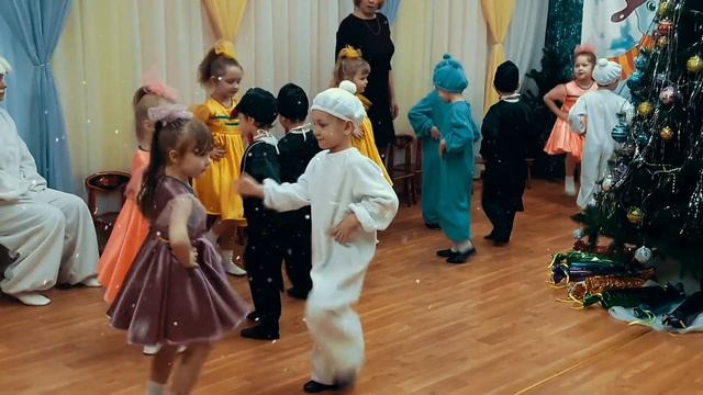 А снег идёт... смотреть онлайн