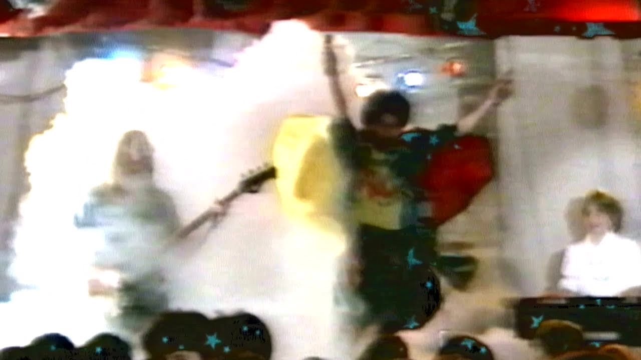 группа Дорогое удовольствие - Тётя Нюра давай (1989 г) смотреть онлайн