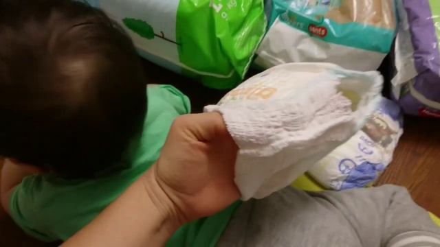 Отзыв о подгузниках трусиках : Merries, Jiraffe, Huggies, Pampers.