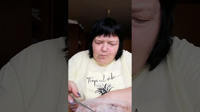 ВЛОГ! Мукбанг. Холодец. чеснок. хлеб. мммм 07.11.2021.Жилетово