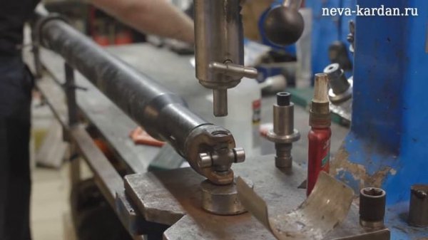 Замена крестовин Renault Daster.