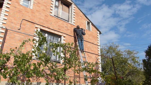 На даче у одноклассника, работу работаем)) смотреть онлайн
