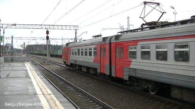 Электропоезд ЭД4М-0321 станция Нахабино смотреть онлайн