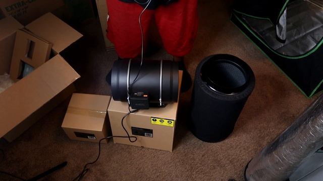 AC Infinity Cloudline T8 Inline Duct Fan & 4x4 Grow Tent Setup - The Infinity Grow: S1 EP1 смотреть онлайн