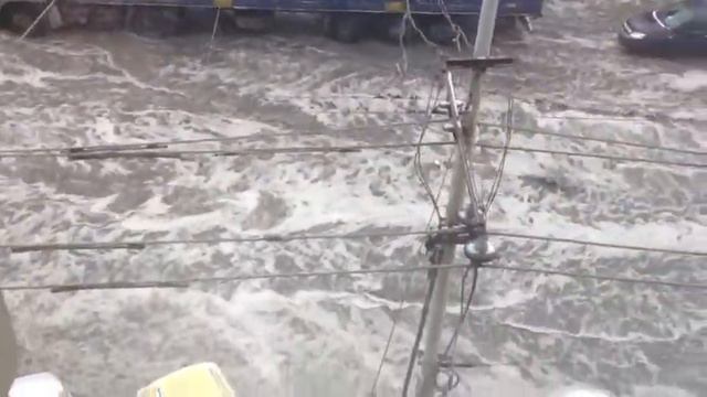 Екатеринбург весна , потоп смотреть онлайн
