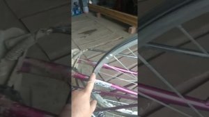 Как настроить спицы и убрать "восьмёрку" на велосипедном колесе.