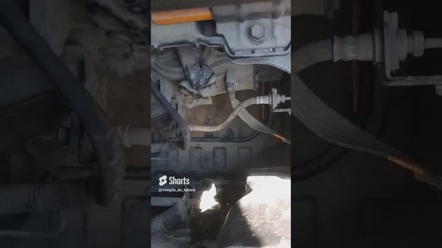 Снятие корпуса воздушного фильтра. Solaris