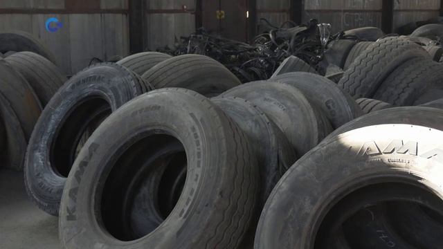 В Карелии из старых покрышек начнут производить тротуарную плитку смотреть онлайн