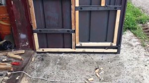 Обшиваем пластиком гаражных ворота и утепляем их