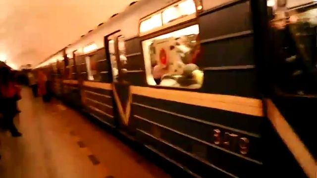 1. Станция метро Горьковская Санкт-Петербург (07.12.2014) смотреть онлайн