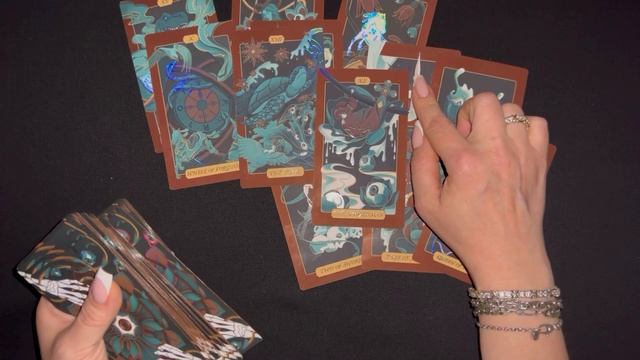 Таро прогноз на тему: « Надо ли Вам уезжать на ПМЖ из страны» смотреть онлайн