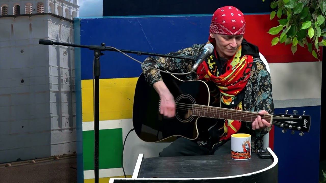 Дорога. Поёт Аня Герасимова Умка смотреть онлайн