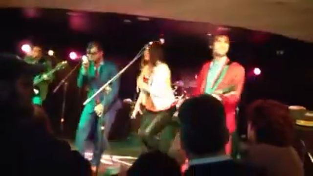 Erika DeSocio With SpaceHog смотреть онлайн