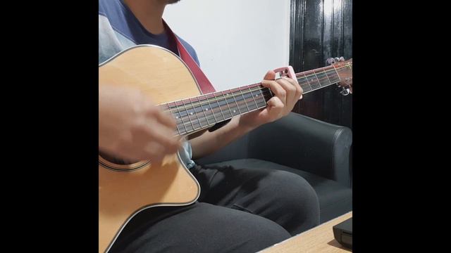 "STUCK ON YOU" Basic guitar chords tutorial смотреть онлайн