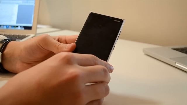Сравнение iPhone 5 и Nokia Lumia 920 (Часть 1) смотреть онлайн