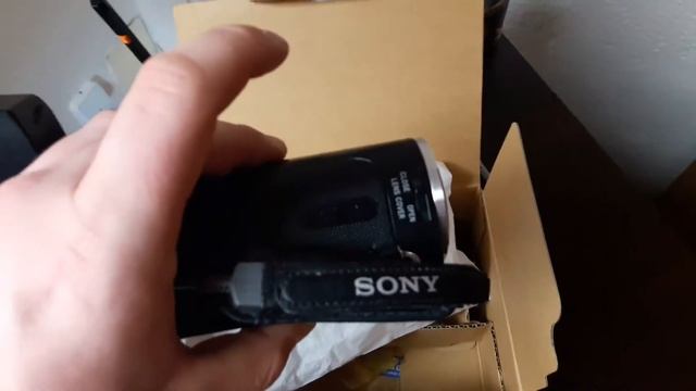 Sony - Handycam- HDR-CX220E смотреть онлайн