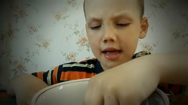 Бин Бузлд Челлендж! Ем мыло , собачий корм ! смотреть онлайн