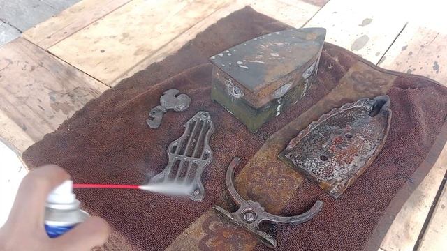 Restoration 120 Years of Rusty Charcoal Flatiron|Rooster Stamp смотреть онлайн