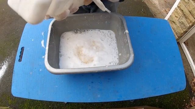 How to Clean Dirty Windscreen Washer Bottles (Coolant / Expansion Tanks) | Tech Tip 30 смотреть онлайн