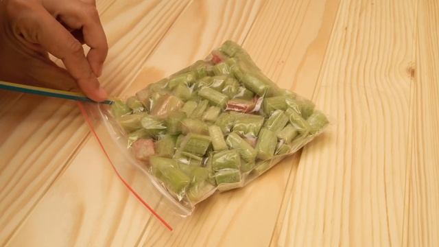 Как убрать воздух из пакета смотреть онлайн