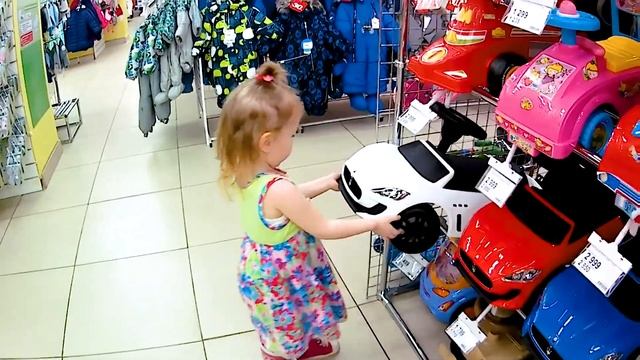 самокат, утюг и куколка для принцессы! смотреть онлайн